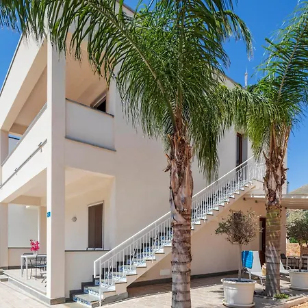 Loria Casa vacanze Castelluzzo