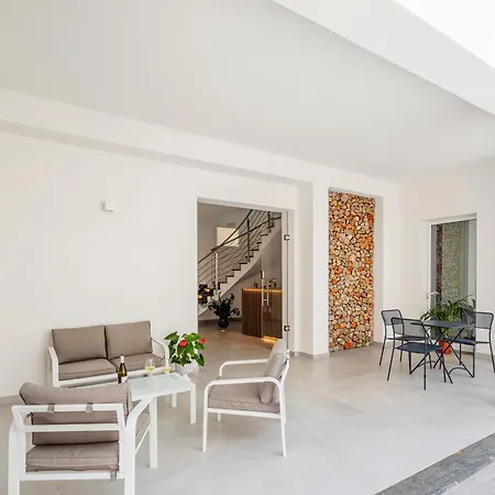 Loria * كاستيلوزو