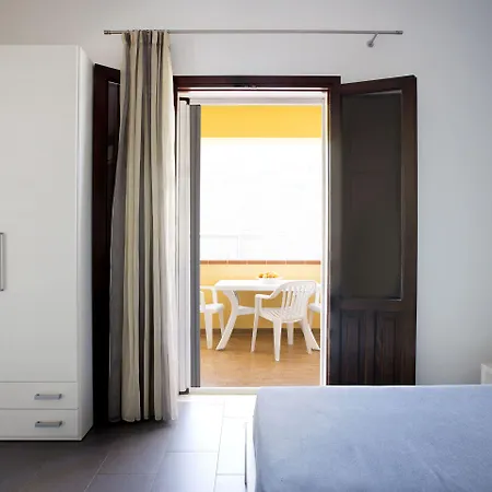 Loria بيت للعطل كاستيلوزو